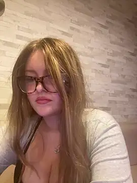 cherryrosealiee online show from July 2026 02:13:01 PM