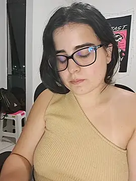 Snapshot of CutteGirl99 chatting on September 2025 01:06:02 AM CutteGirl99 online show from September 2025 01:06:02 AM