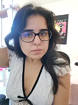 Snapshot of CutteGirl99 chatting on September 2025 01:59:02 PM CutteGirl99 online show from September 2025 01:59:02 PM