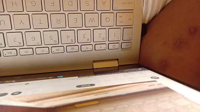 Snapshot of Dallasbest214 chatting on October 2025 06:54:01 AM Dallasbest214 online show from October 2025 06:54:01 AM