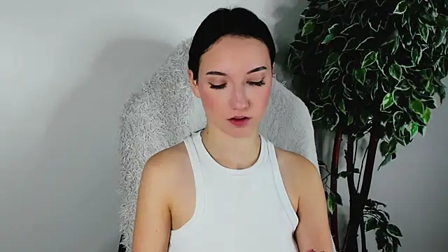 Snapshot of EileenMoores chatting on October 2025 01:09:02 PM EileenMoores online show from October 2025 01:09:02 PM