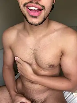 Snapshot of ravisex2 chatting on February 2026 04:43:02 AM ravisex2 online show from February 2026 04:43:02 AM