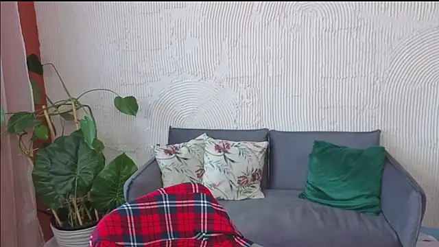 Snapshot of Vel1ka chatting on September 2025 09:43:01 AM Vel1ka online show from September 2025 09:43:01 AM