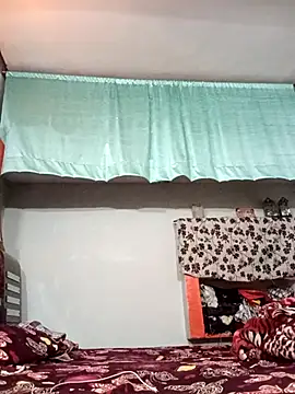 Snapshot of ZIVAA chatting on November 2025 10:26:01 AM ZIVAA online show from November 2025 10:26:01 AM