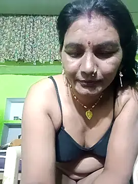 Snapshot of ZIVAA chatting on November 2025 06:08:02 PM ZIVAA online show from November 2025 06:08:02 PM