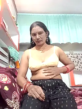 Snapshot of ZIVAA chatting on November 2025 04:11:02 AM ZIVAA online show from November 2025 04:11:02 AM