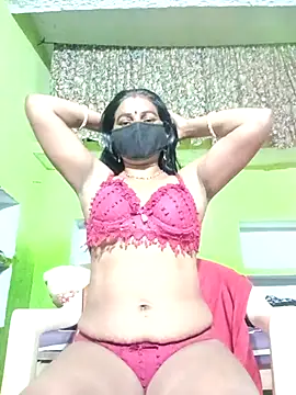 Snapshot of ZIVAA chatting on January 2026 07:13:01 AM ZIVAA online show from January 2026 07:13:01 AM