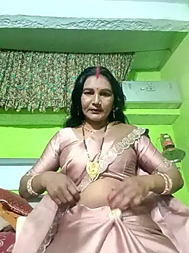 Snapshot of ZIVAA chatting on February 2026 10:52:01 AM ZIVAA online show from February 2026 10:52:01 AM