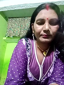 Snapshot of ZIVAA chatting on February 2026 06:45:02 AM ZIVAA online show from February 2026 06:45:02 AM