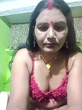 Snapshot of ZIVAA chatting on February 2026 04:13:02 AM ZIVAA online show from February 2026 04:13:02 AM