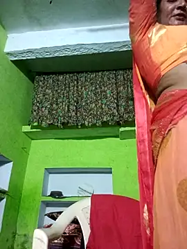 Snapshot of ZIVAA chatting on March 2026 11:04:02 AM ZIVAA online show from March 2026 11:04:02 AM