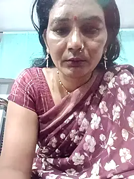 Snapshot of ZIVAA chatting on April 2026 04:01:01 AM ZIVAA online show from April 2026 04:01:01 AM