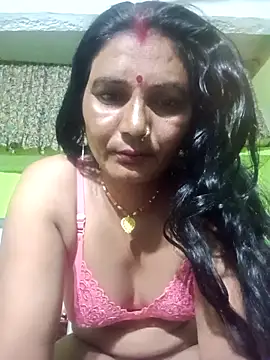 Snapshot of ZIVAA chatting on April 2026 07:41:01 PM ZIVAA online show from April 2026 07:41:01 PM