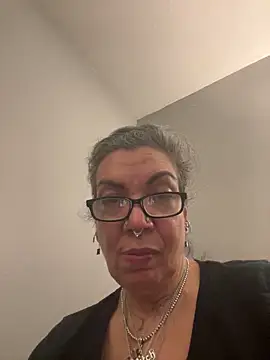 dieseldame1313 online show from January 2025 03:12:02 AM