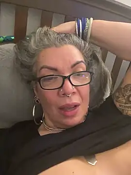 dieseldame1313 online show from January 2025 06:16:02 AM