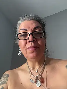 dieseldame1313 online show from March 2025 08:34:01 PM