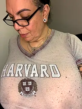 dieseldame1313 online show from November 2025 05:39:02 AM