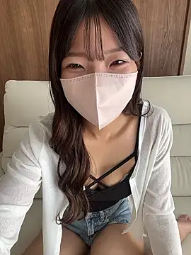 Snapshot of y_yunchan chatting on October 2025 01:06:01 AM y yunchan online show from October 2025 01:06:01 AM