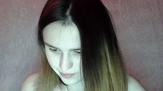 Snapshot of SweetLoraa chatting on December 2025 07:53:02 PM SweetLoraa online show from December 2025 07:53:02 PM