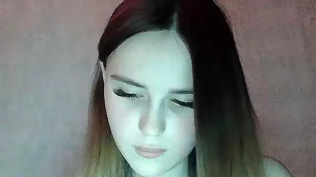 Snapshot of SweetLoraa chatting on January 2026 05:49:02 PM SweetLoraa online show from January 2026 05:49:02 PM