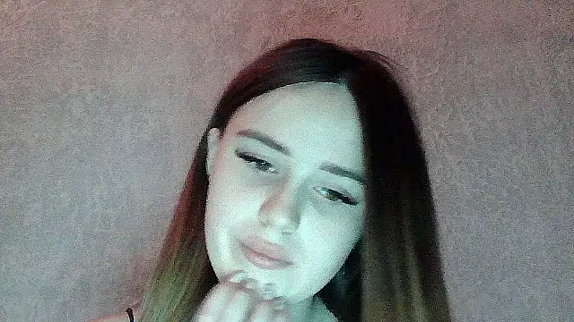 Snapshot of SweetLoraa chatting on January 2026 04:10:01 PM SweetLoraa online show from January 2026 04:10:01 PM