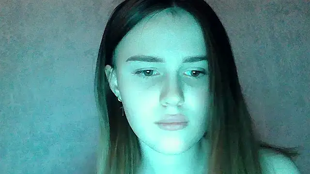 SweetLoraa online show from March 2026 04:46:02 PM