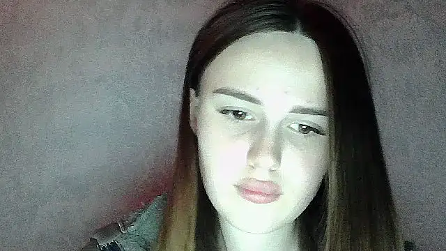 SweetLoraa online show from May 2026 06:31:02 PM