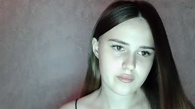 SweetLoraa online show from July 2026 04:38:01 PM