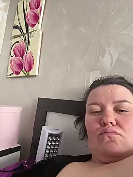 SunnyLeila2101 online show from April 2026 01:41:01 PM