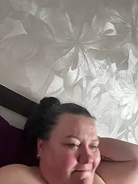 SunnyLeila2101 online show from May 2026 11:49:02 AM