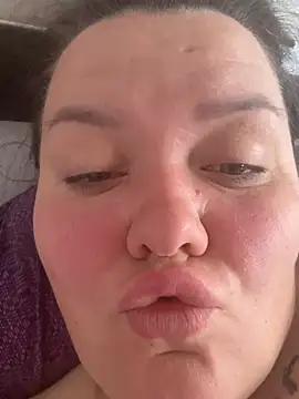 SunnyLeila2101 online show from May 2026 06:33:01 AM