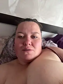 SunnyLeila2101 online show from May 2026 12:01:02 PM