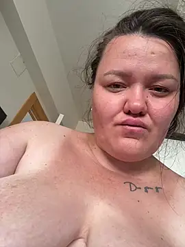 SunnyLeila2101 online show from June 2026 11:46:01 AM