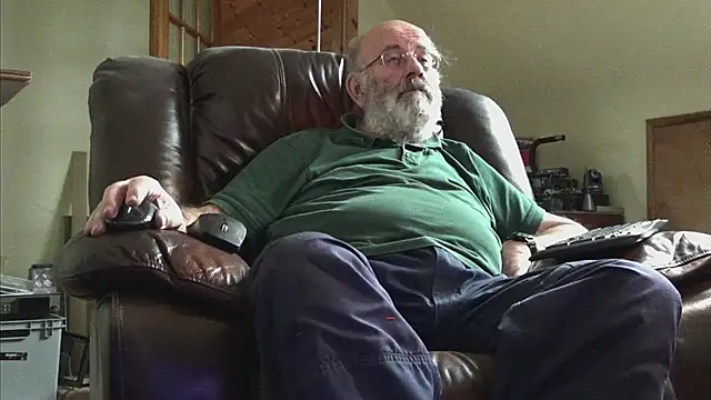 janzer13 online show from February 2026 02:09:01 PM