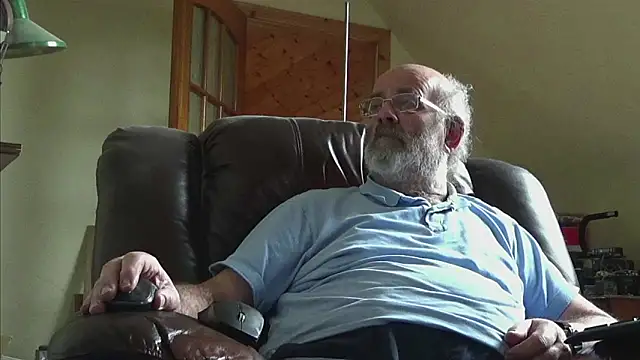 janzer13 online show from February 2026 01:30:02 PM