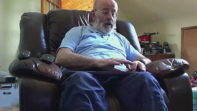 janzer13 online show from May 2026 12:54:02 PM