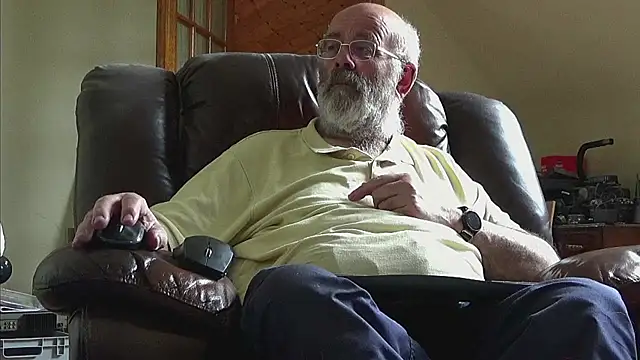 janzer13 online show from May 2026 01:08:01 PM
