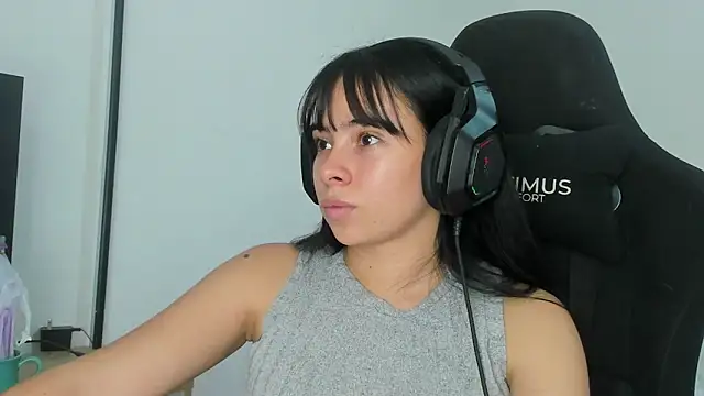 Snapshot of Aishelyng chatting on January 2026 05:11:01 AM Aishelyng online show from January 2026 05:11:01 AM