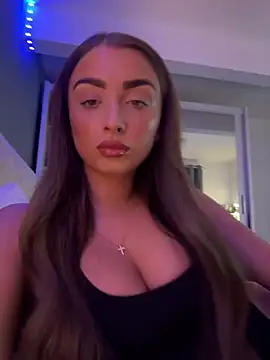 ellariverss online show from July 2026 12:43:01 AM