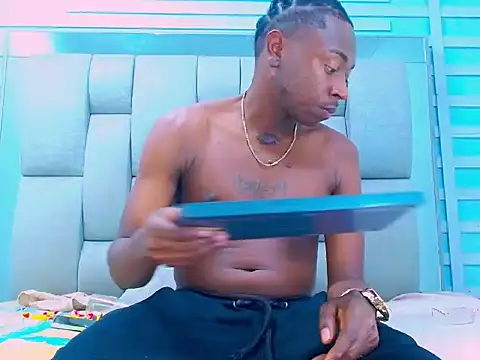 Snapshot of Black_Fire10 chatting on December 2025 09:10:02 PM Black Fire10 online show from December 2025 09:10:02 PM