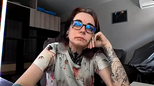 HighelikeGirl online show from October 2025 08:32:01 AM