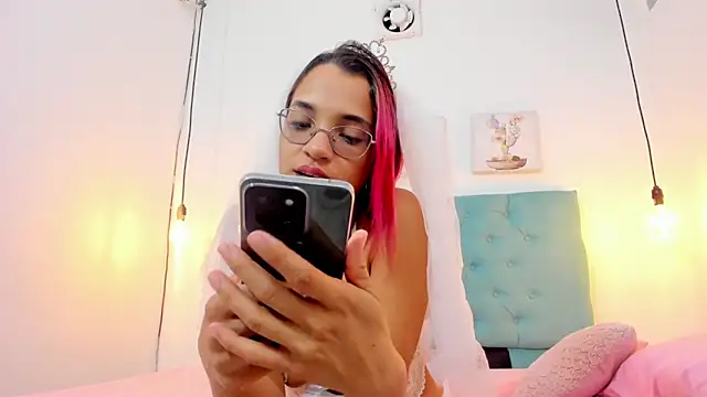 cris dulce online show from October 2025 01:56:02 PM