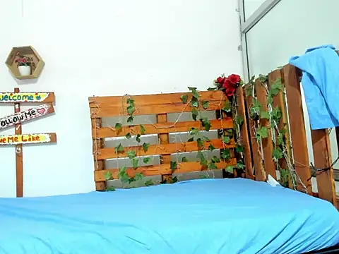 cris dulce online show from March 2026 08:15:02 PM