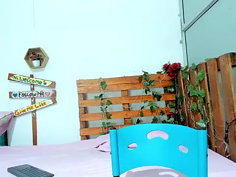 cris dulce online show from March 2026 01:45:02 AM