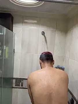   Damian    online show from September 2025 09:40:02 PM