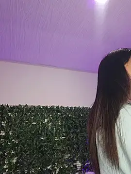 Snapshot of BellaRoux1 chatting on February 2026 11:53:02 AM BellaRoux1 online show from February 2026 11:53:02 AM