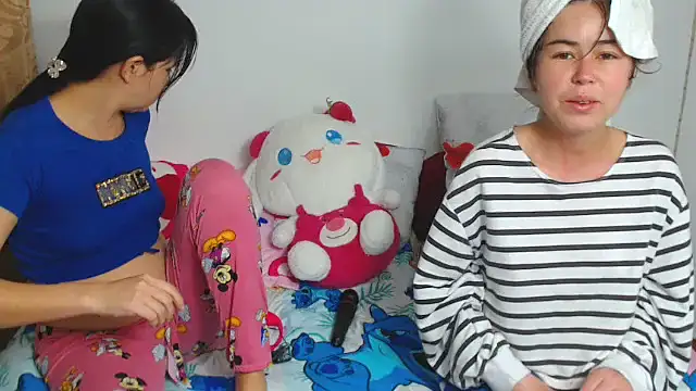 Snapshot of Sofii_Kissx69 chatting on September 2025 01:33:01 AM Sofii Kissx69 online show from September 2025 01:33:01 AM