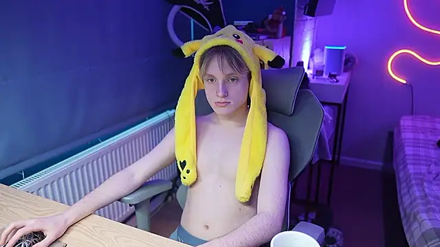 Snapshot of Serxyi chatting on January 2026 11:48:01 AM Serxyi online show from January 2026 11:48:01 AM