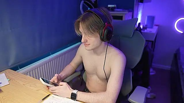 Snapshot of Serxyi chatting on March 2026 01:16:02 PM Serxyi online show from March 2026 01:16:02 PM