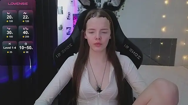 Luna Navy online show from February 2026 06:59:02 AM